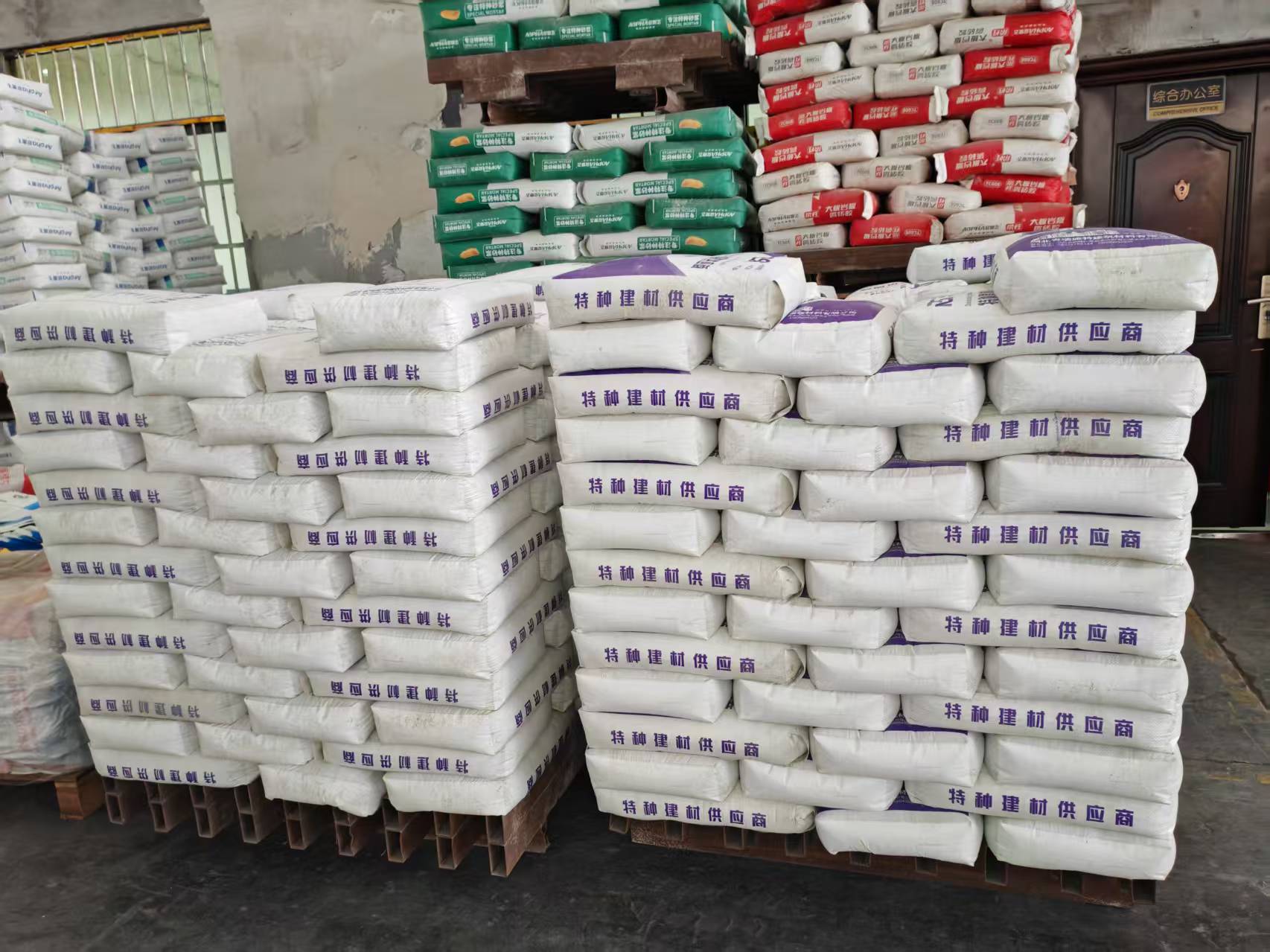 桦南拱顶带模注浆料